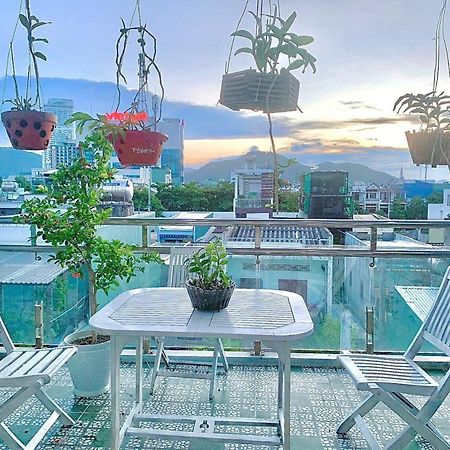 Gia Hoang Hotel Куинён Экстерьер фото